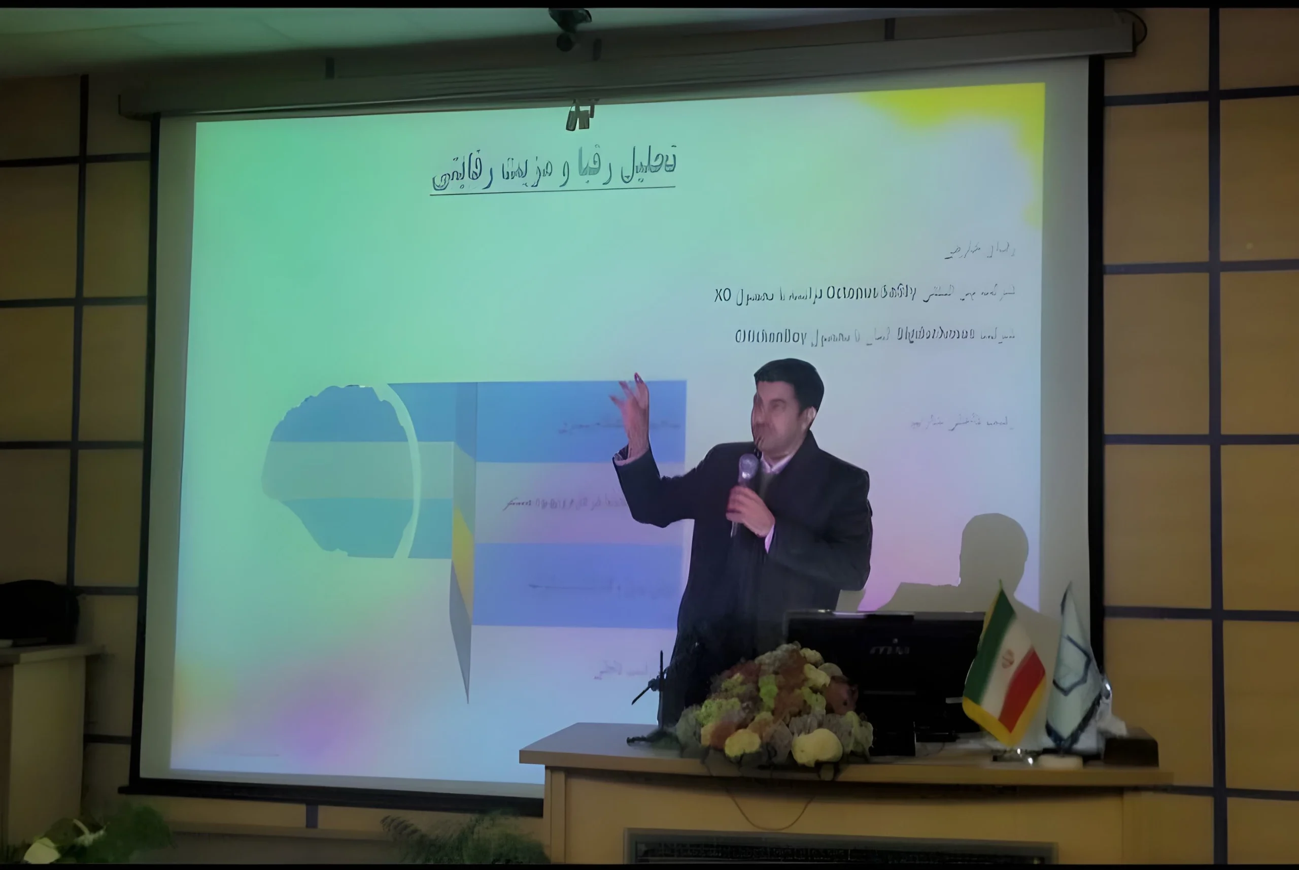 ربات هوشمند مرغداری ماکیمن- هوش مصنوعی